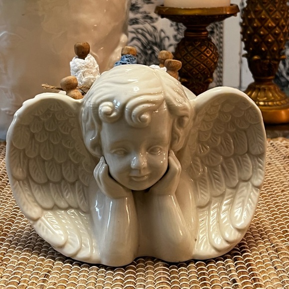 Vintage Ivory Glazed Porcelain Cherub Angel Planter - Picture 6 of 10